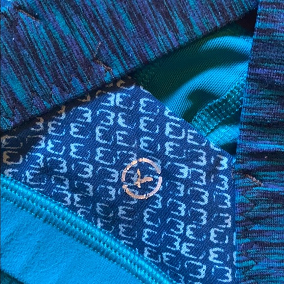 🎾 2/ $30 Sports Bra - Picture 3 of 3